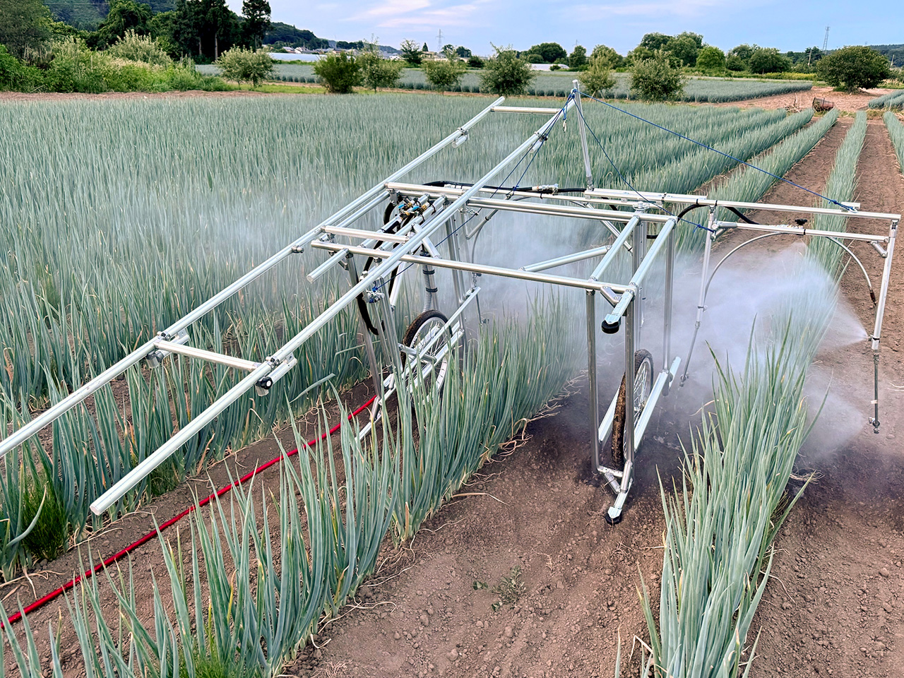 ネギ専用農薬散布機