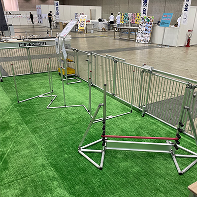 ワンちゃんの障害物競走、アジリティの展示もしました